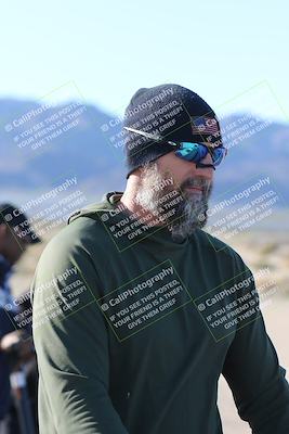 media/Jan-15-2026-Racers Edge (Thu) [[dfebeb70ab]]/1-Around the Pits-Track Walk/